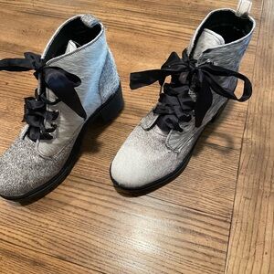 Grey Lace-Up Women's Ankle Boots with Ribbon Laces